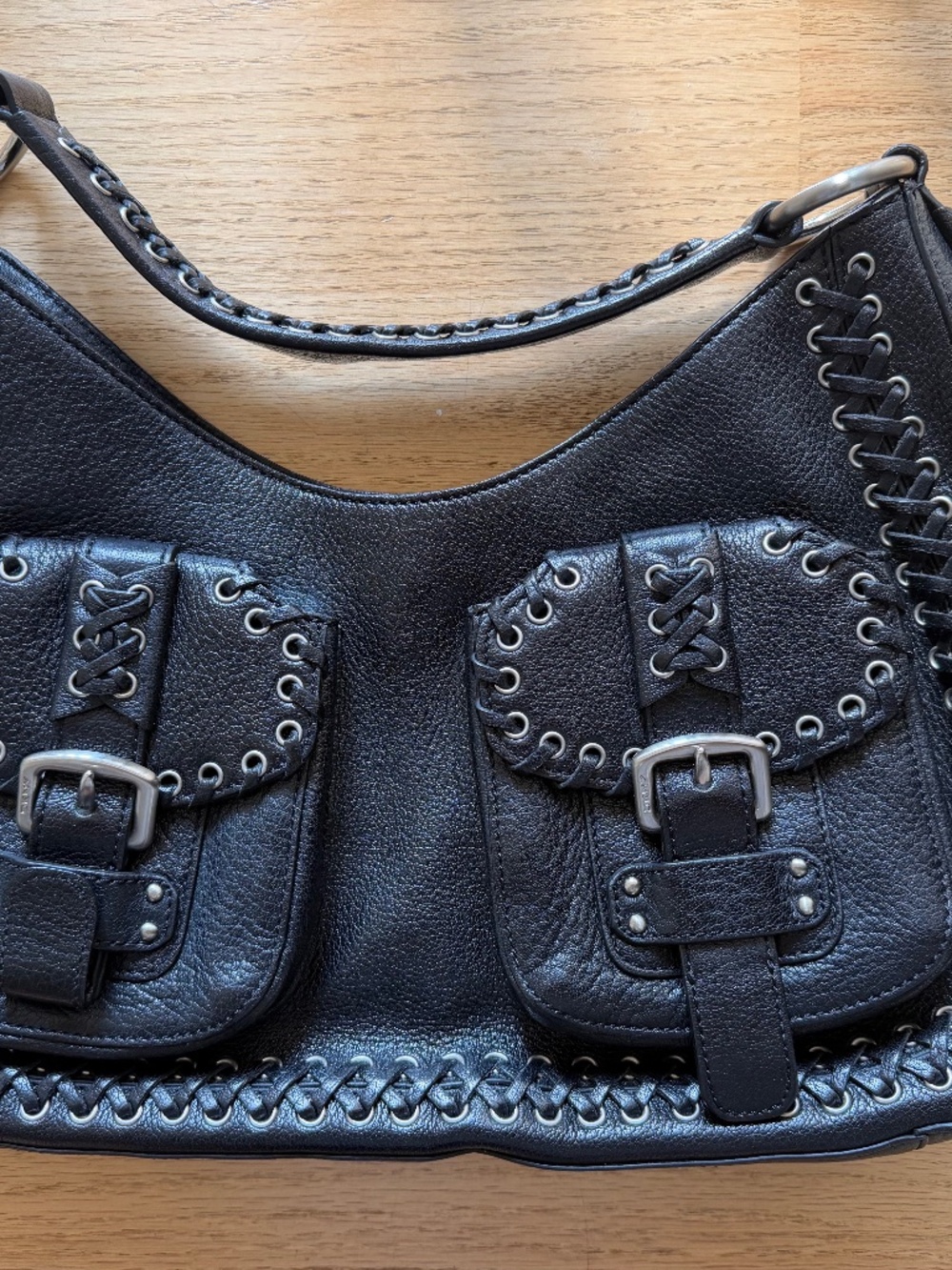 DKNY Women’s Medium Black Satchel, Genuine leather with lining